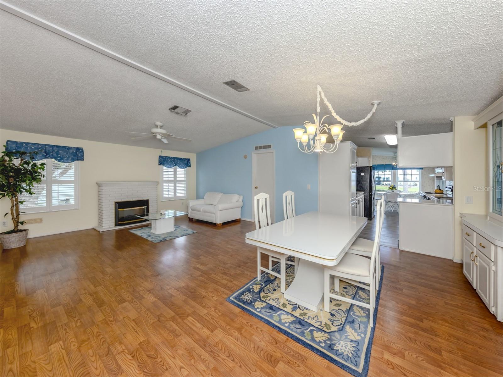 Image 11 of 75 For 485 Schooner Street