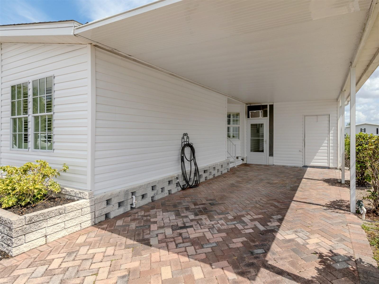 Image 32 of 75 For 485 Schooner Street
