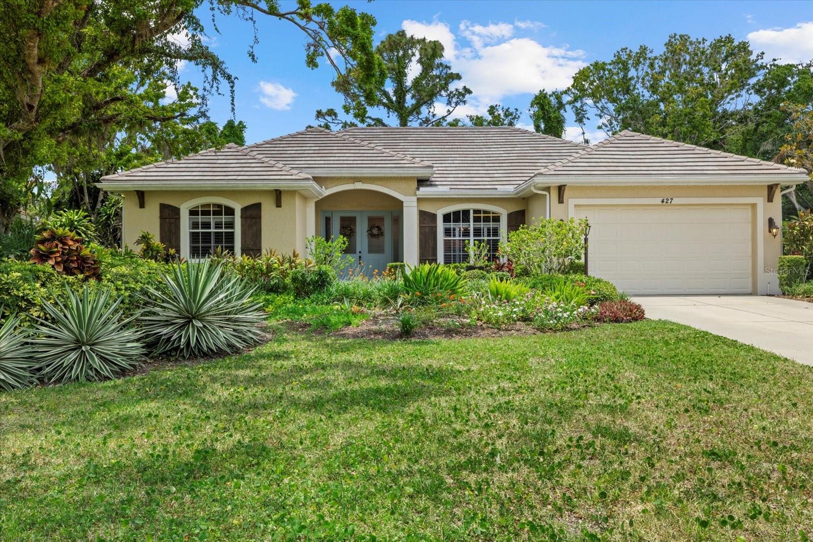 Details for 427 Autumn Chase Drive, VENICE, FL 34292
