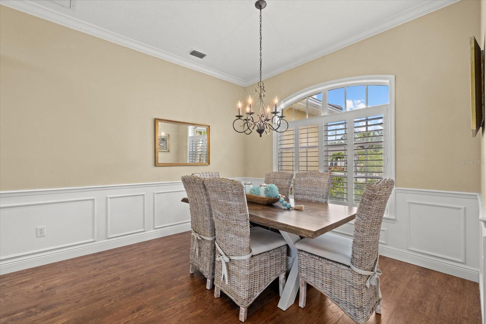 Image 12 of 52 For 427 Autumn Chase Drive