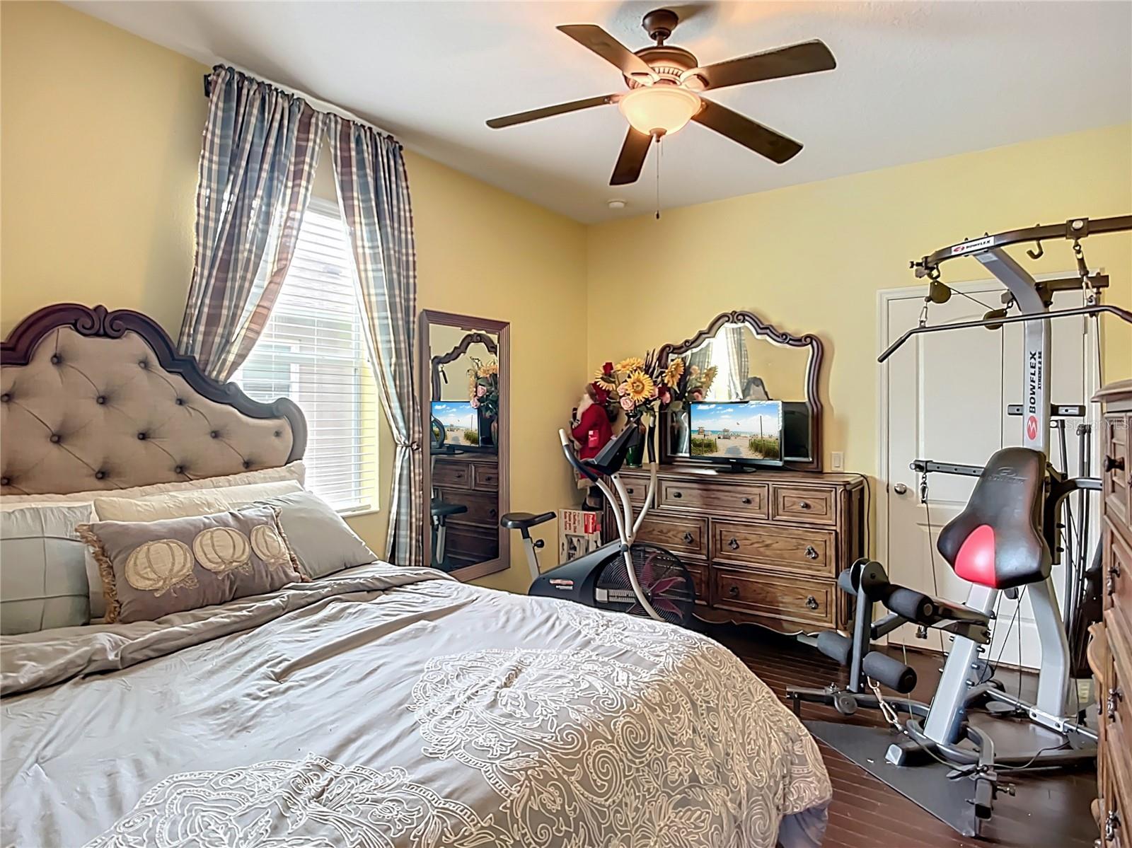 Image 39 of 93 For 9019 39th Street Cir E