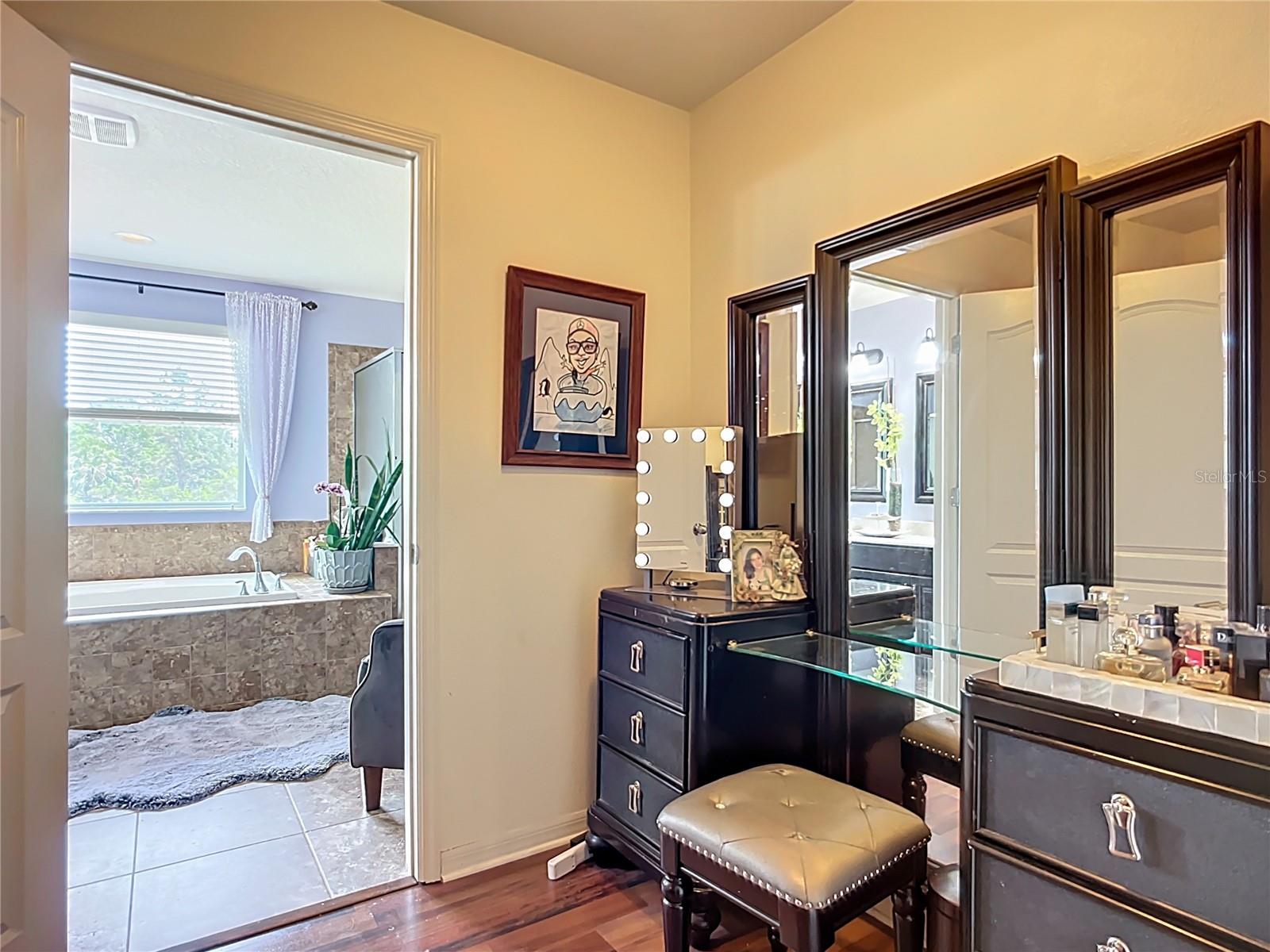 Image 62 of 93 For 9019 39th Street Cir E