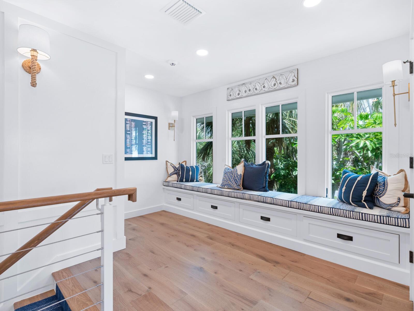 Listing photo id 21 for 3516 Casey Key Road