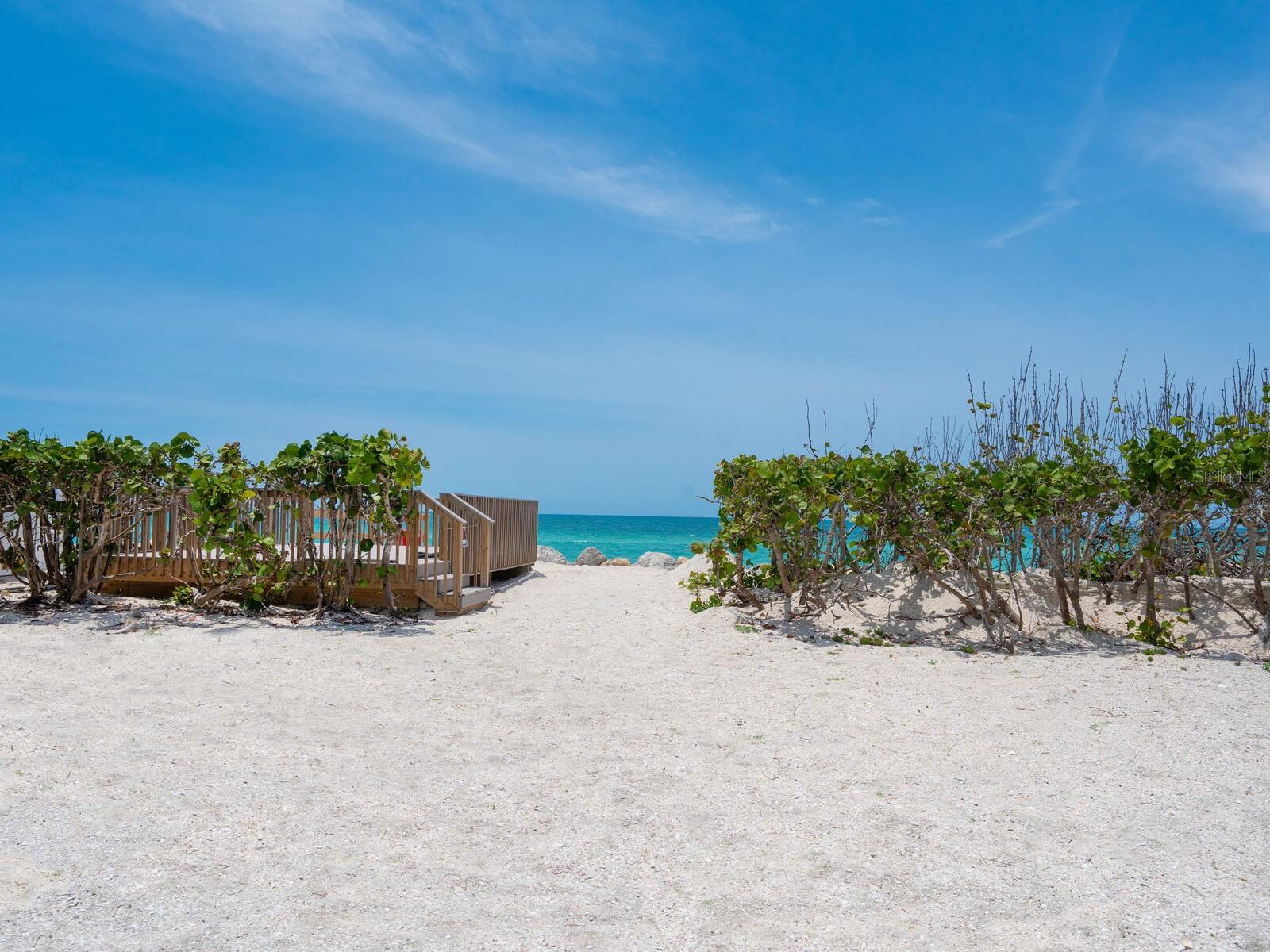 Listing photo id 39 for 3516 Casey Key Road