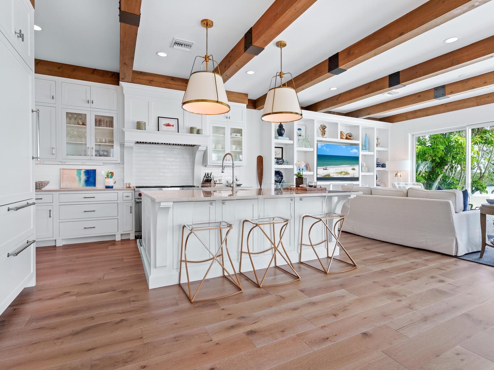 Listing photo id 4 for 3516 Casey Key Road