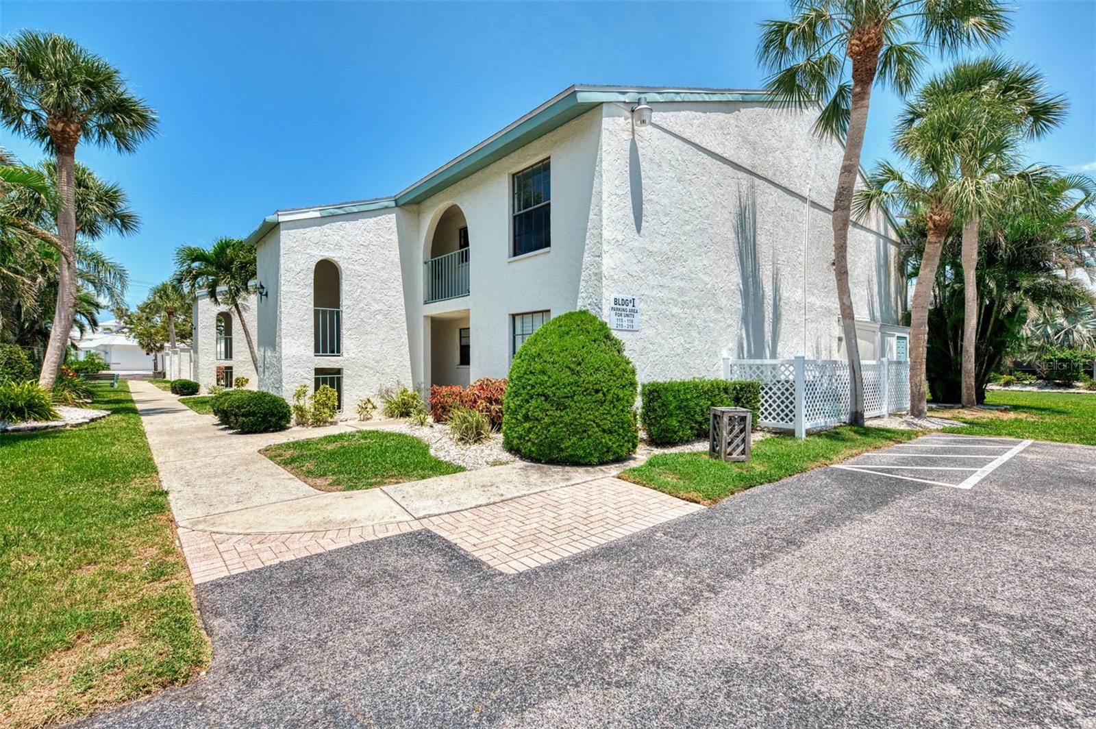 Image 3 of 37 For 1730 Manasota Beach Rd  215