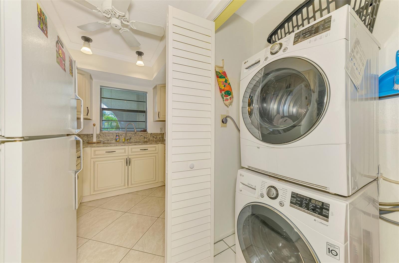 Image 32 of 37 For 1730 Manasota Beach Rd  215