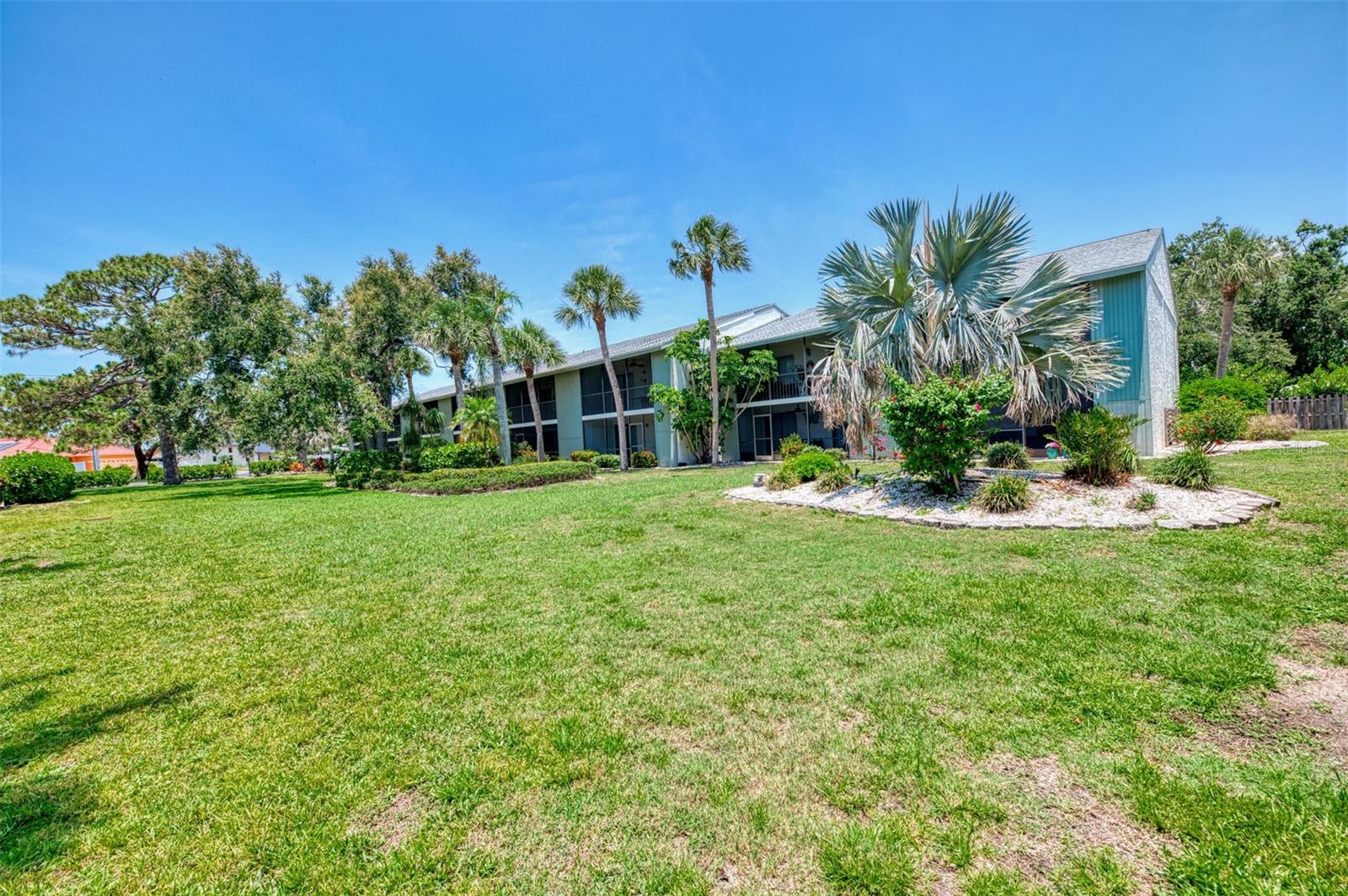 Image 36 of 37 For 1730 Manasota Beach Rd  215