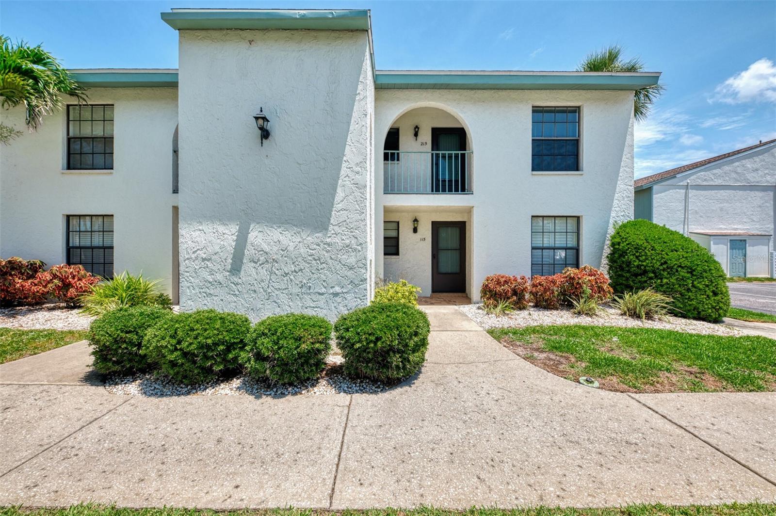 Image 4 of 37 For 1730 Manasota Beach Rd  215