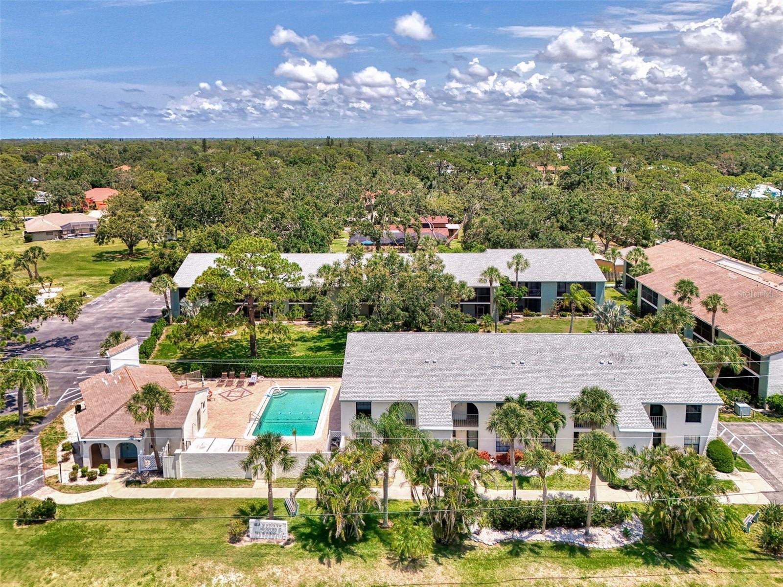 Image 7 of 37 For 1730 Manasota Beach Rd  215