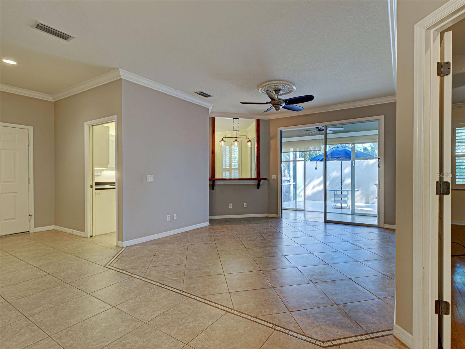 Image 14 of 54 For 912 Barclay Court