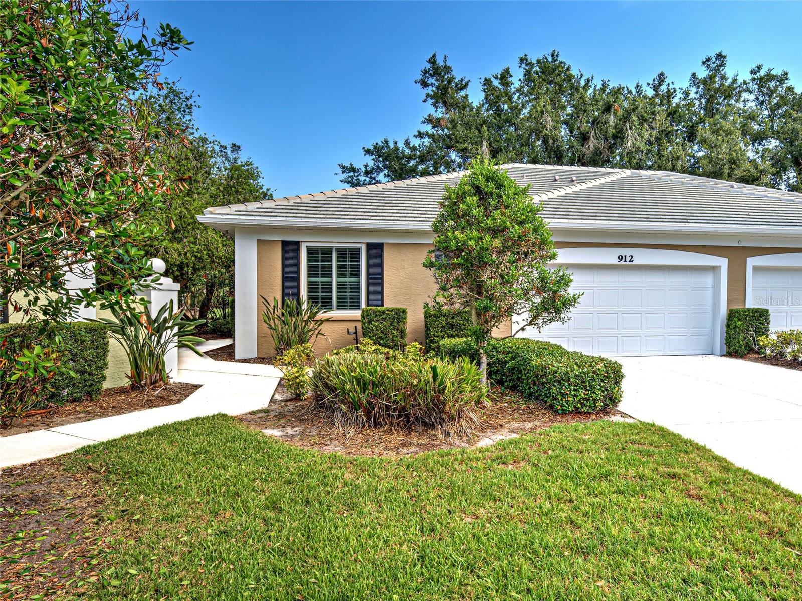 Image 2 of 54 For 912 Barclay Court