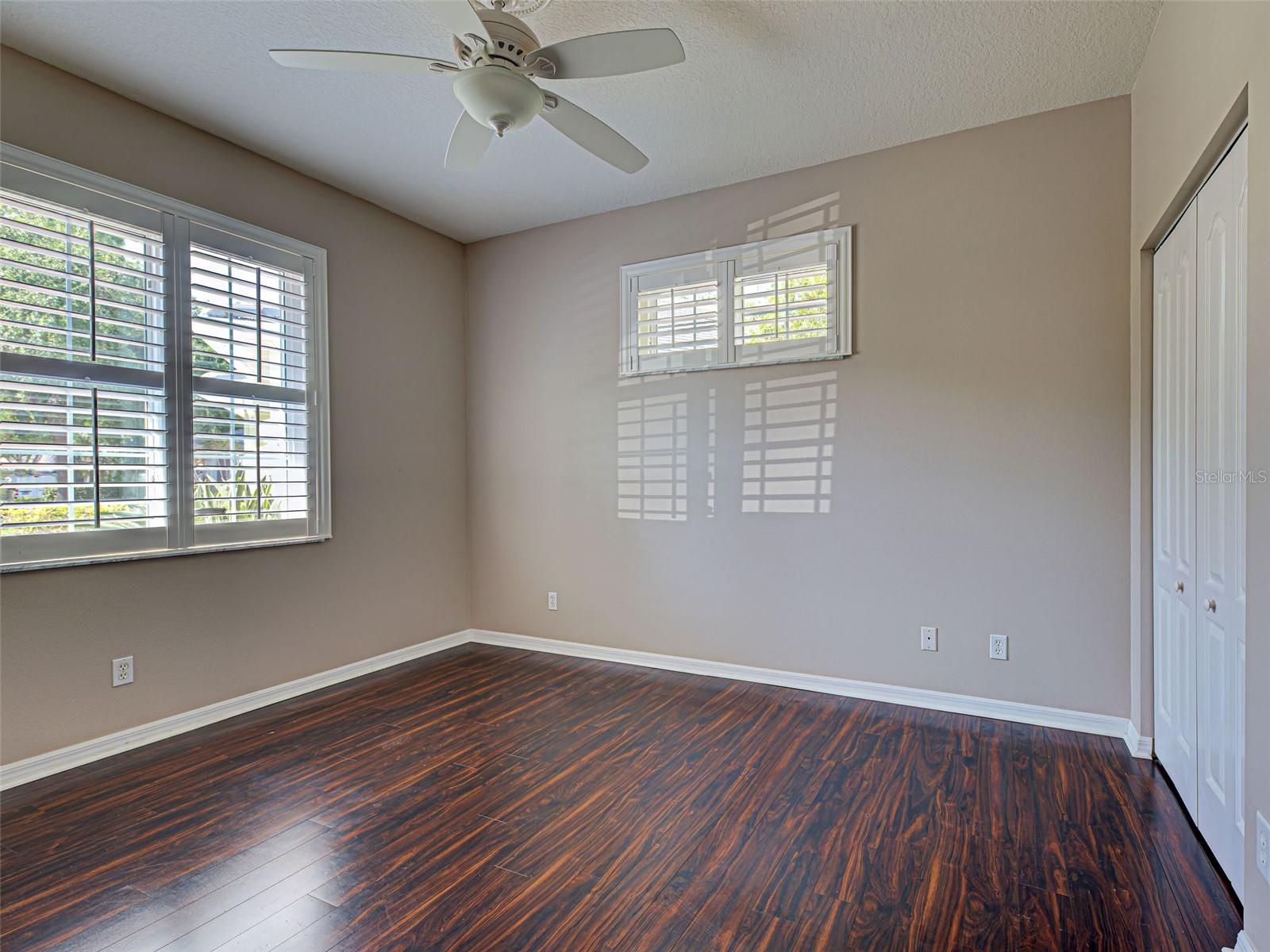 Image 34 of 54 For 912 Barclay Court