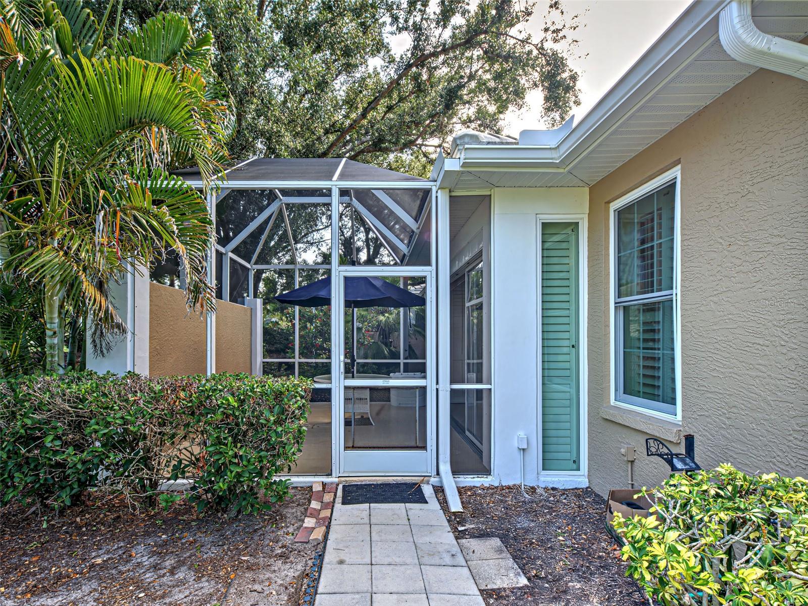 Image 44 of 54 For 912 Barclay Court