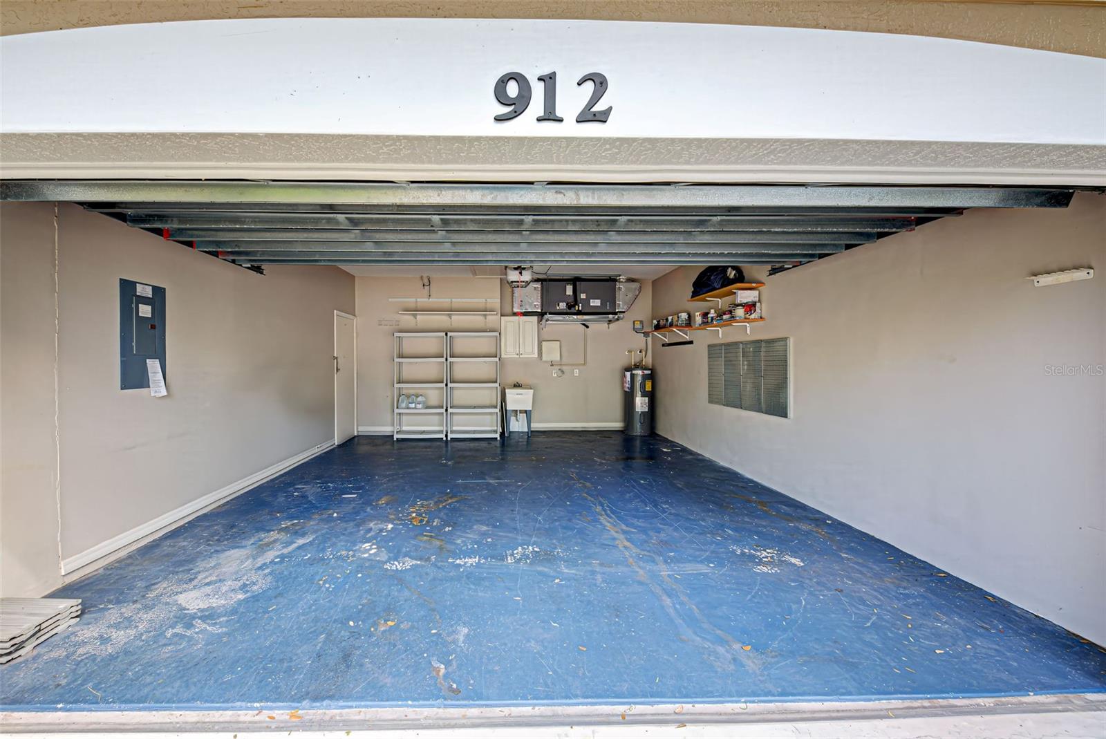 Image 48 of 54 For 912 Barclay Court