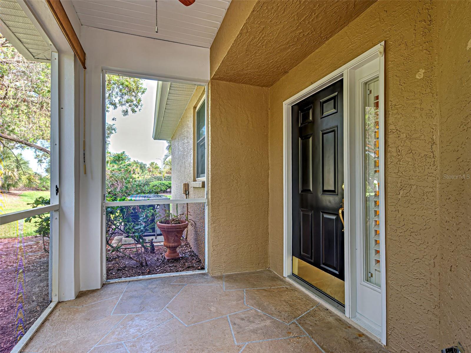 Image 6 of 54 For 912 Barclay Court