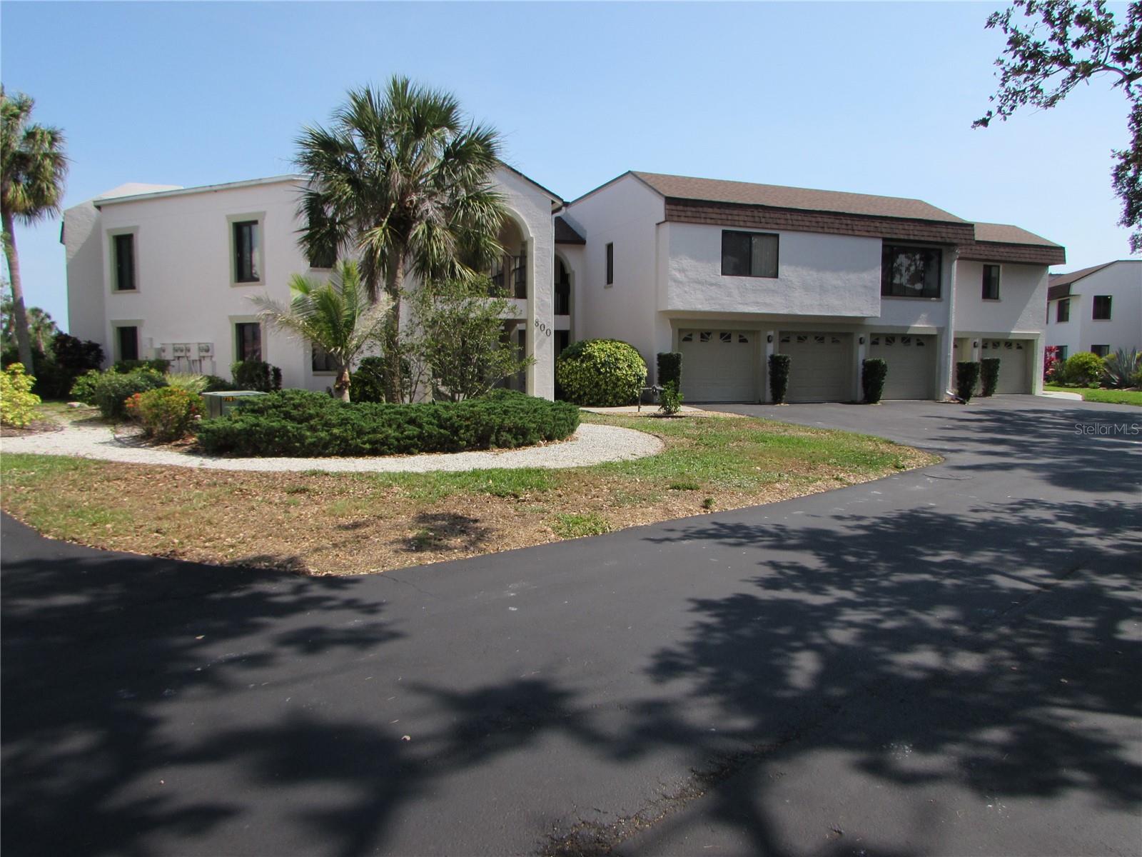 Image 15 of 46 For 800 Capri Isles Boulevard 124