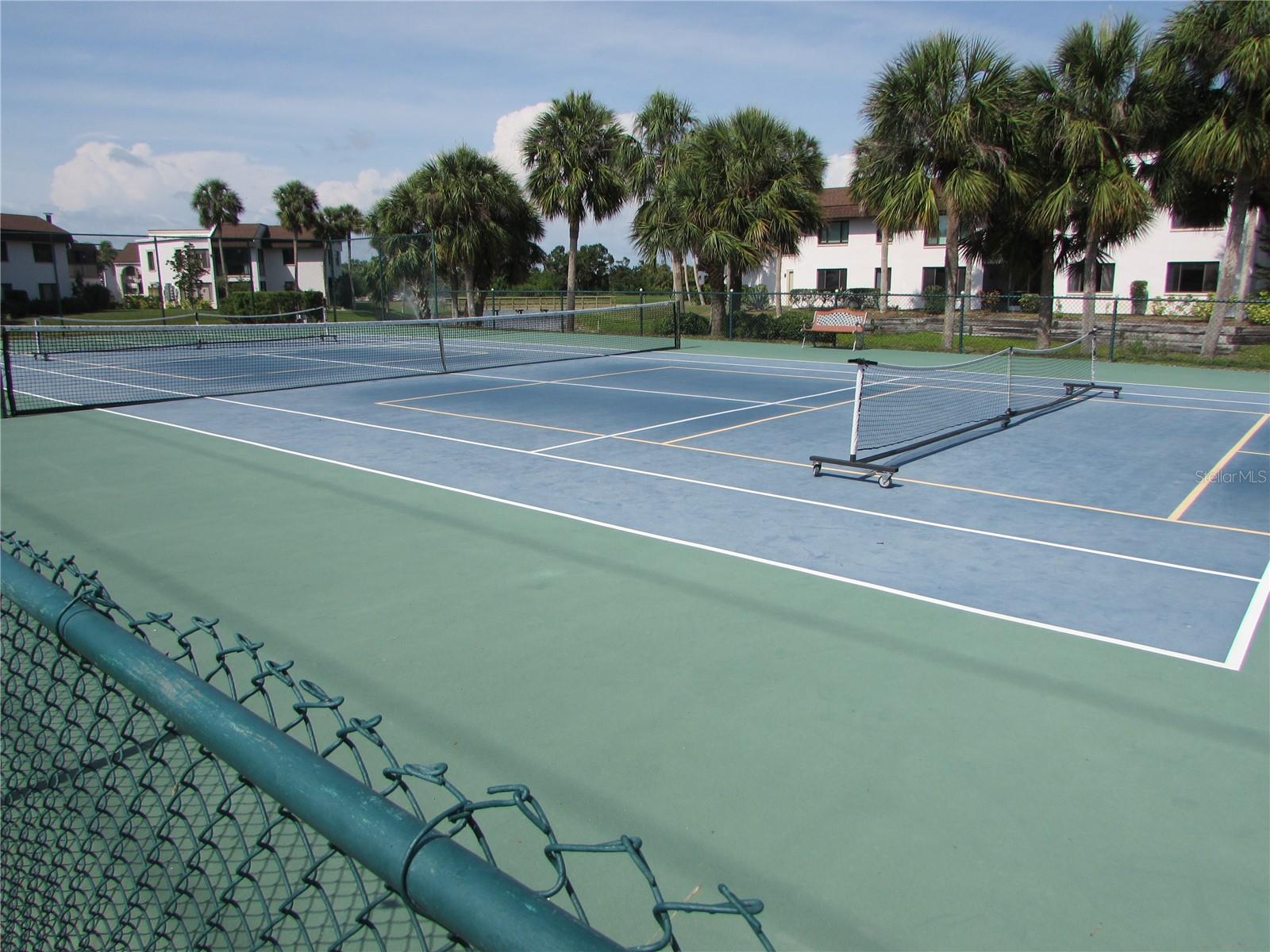 Image 26 of 46 For 800 Capri Isles Boulevard 124