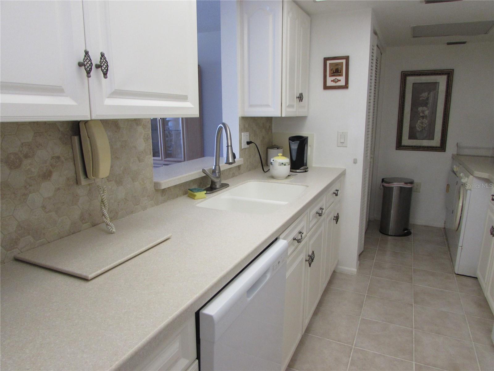 Image 7 of 46 For 800 Capri Isles Boulevard 124