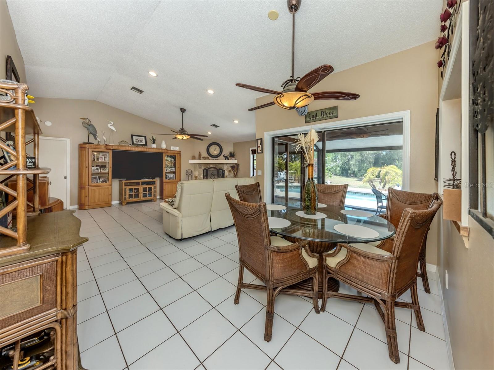 Image 10 of 45 For 2331 Mission Valley Boulevard