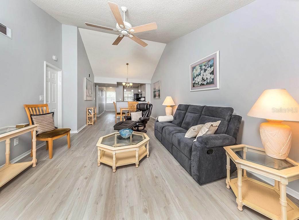Image 11 of 63 For 421 Cerromar Terrace 471