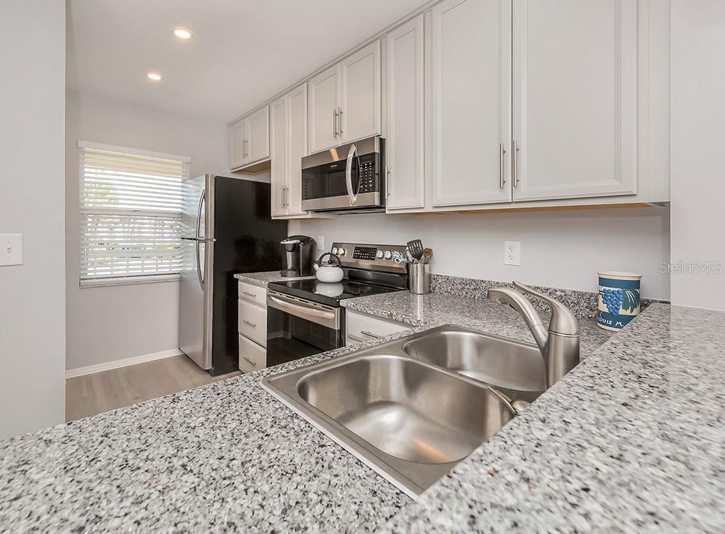 Image 12 of 63 For 421 Cerromar Terrace 471