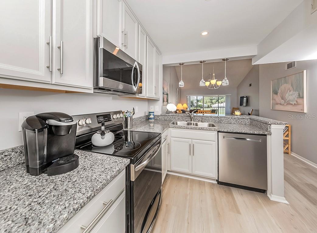 Image 14 of 63 For 421 Cerromar Terrace 471