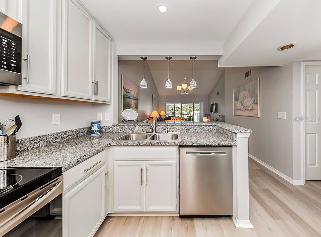 Image 15 of 63 For 421 Cerromar Terrace 471