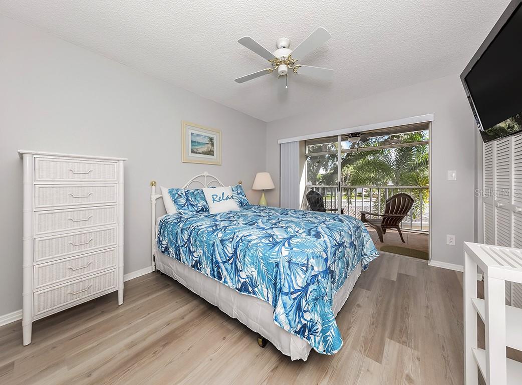 Image 19 of 63 For 421 Cerromar Terrace 471