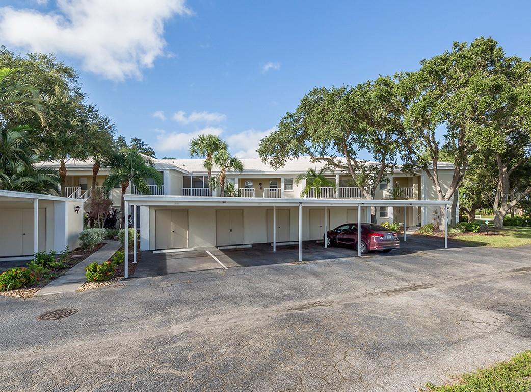 Image 3 of 63 For 421 Cerromar Terrace 471