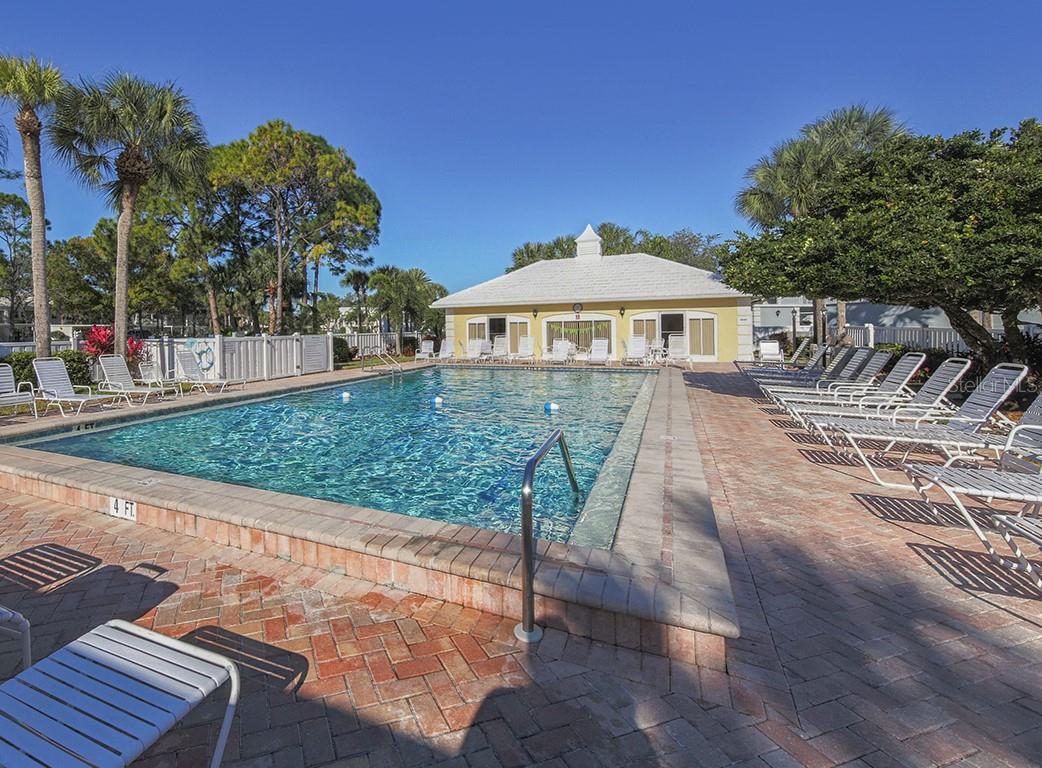 Image 34 of 63 For 421 Cerromar Terrace 471