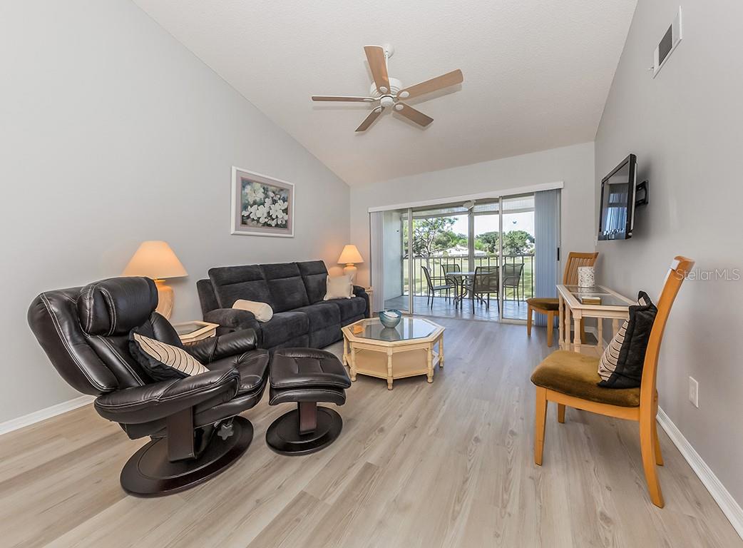 Image 7 of 63 For 421 Cerromar Terrace 471