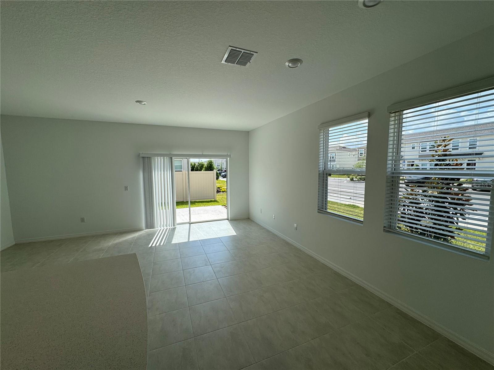 Image 7 of 27 For 11804 Glenside Terrace