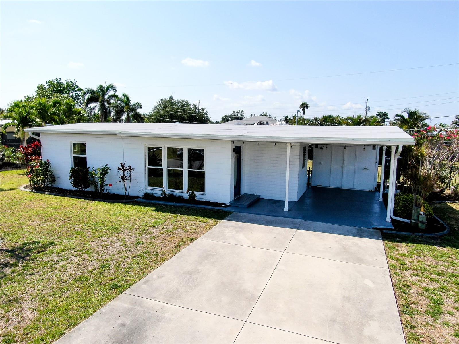 Image 2 of 45 For 140 Poinsettia Circle Ne