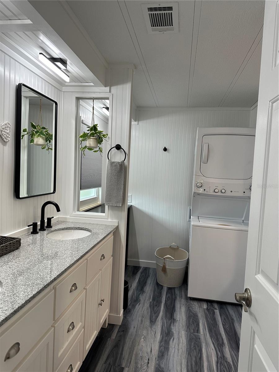 Image 17 of 26 For 307 Outrigger Place