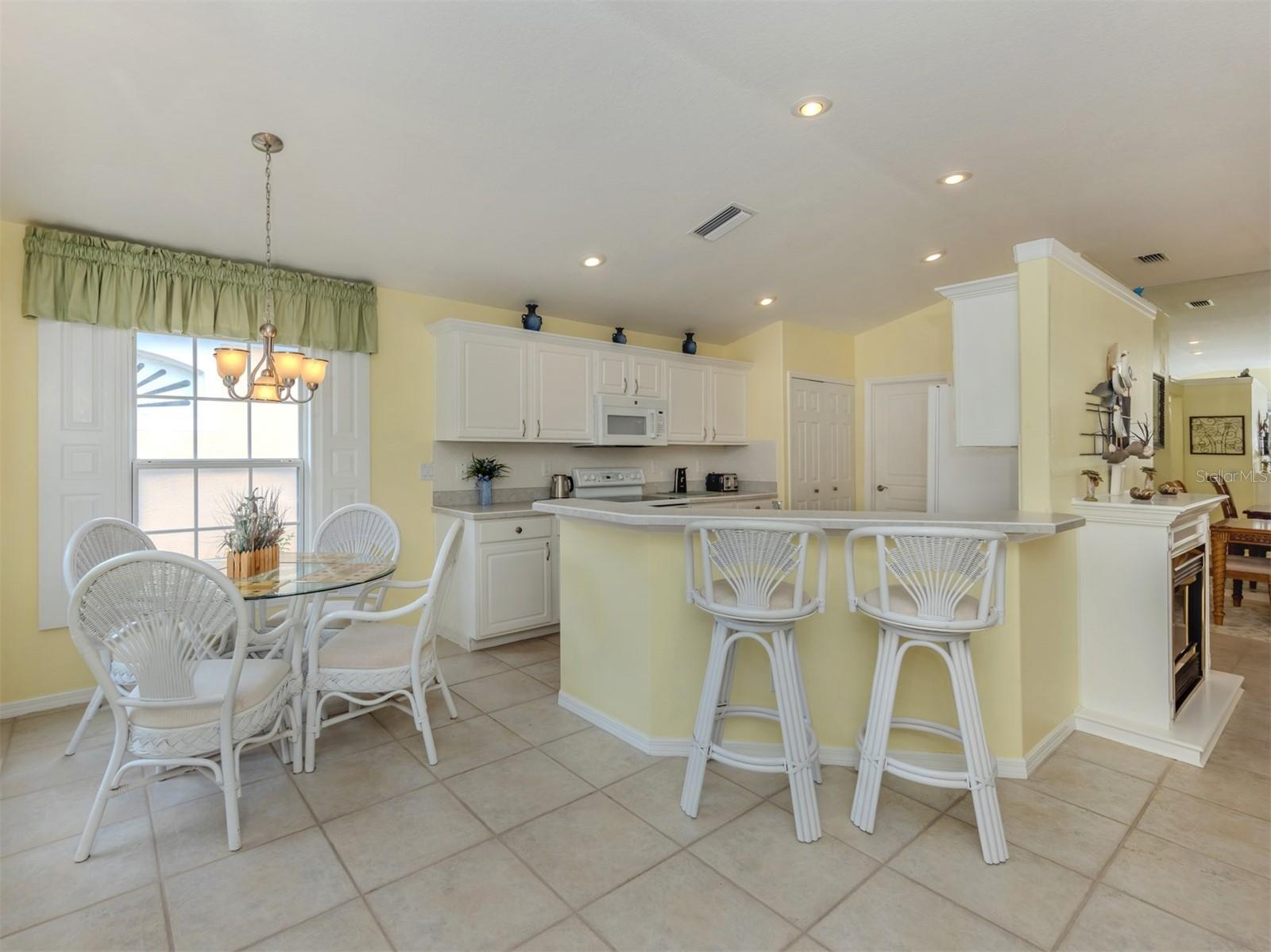 Image 10 of 82 For 143 Braemar Avenue