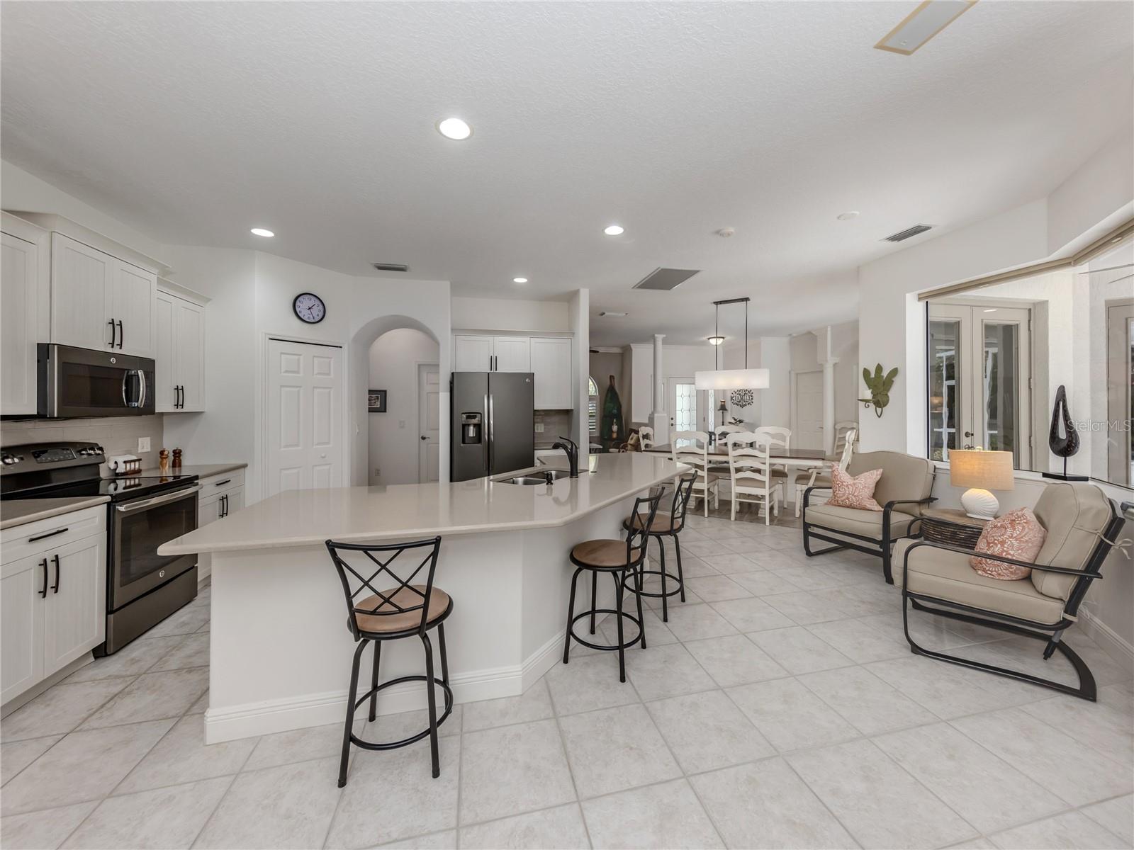 Image 12 of 60 For 463 Park Trace Boulevard