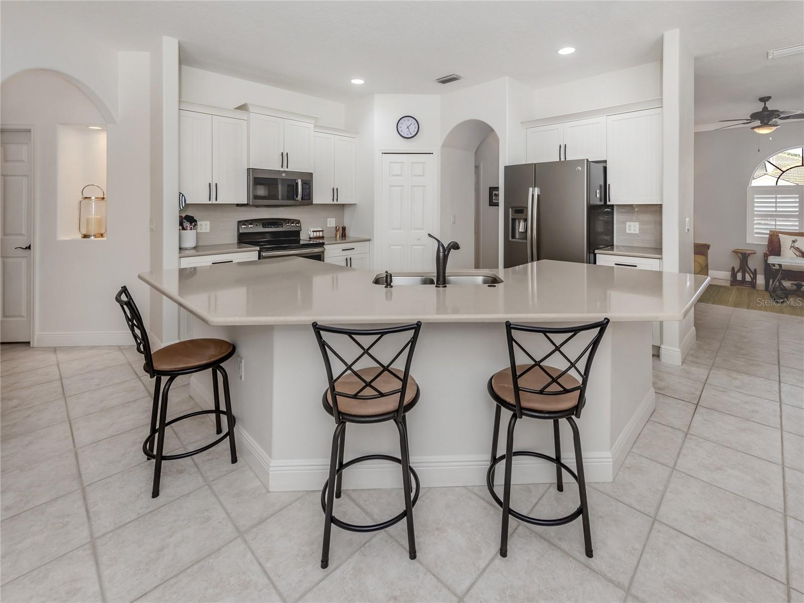 Image 13 of 60 For 463 Park Trace Boulevard
