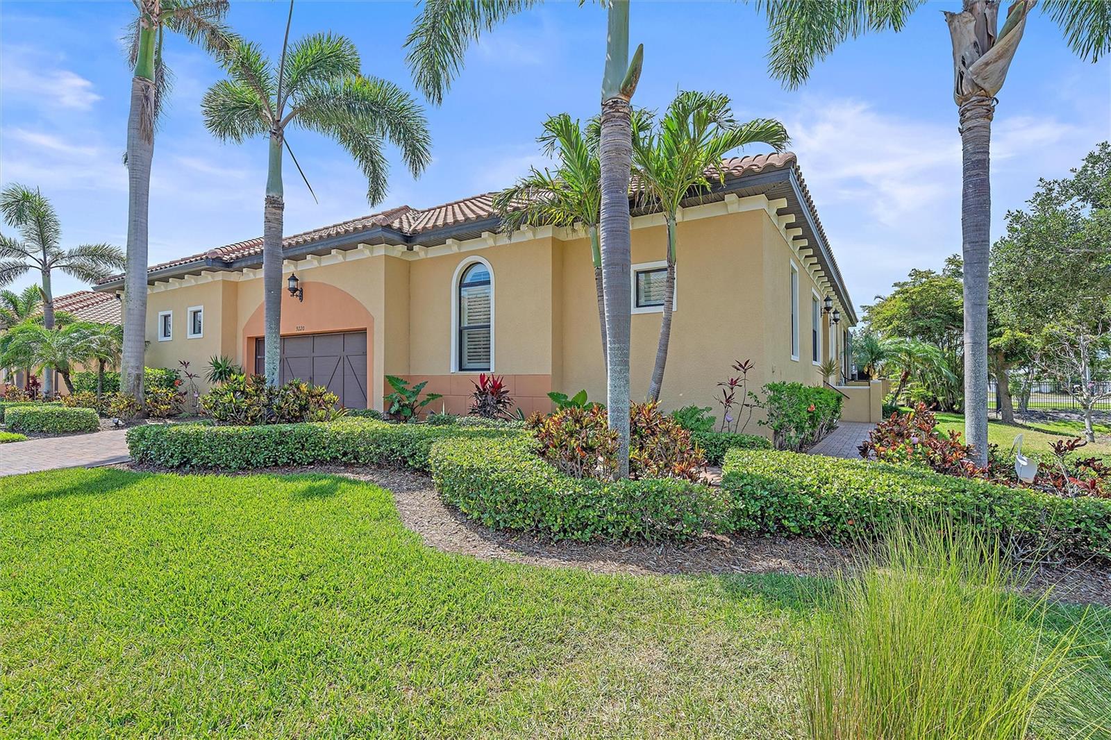 Image 42 of 50 For 9220 43rd Terrace W