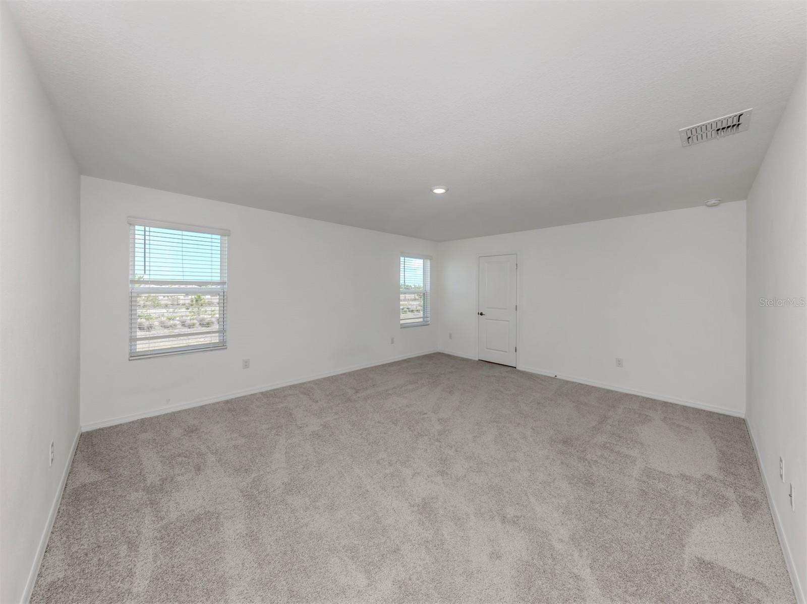 Image 16 of 37 For 11228 Fieldstone Drive