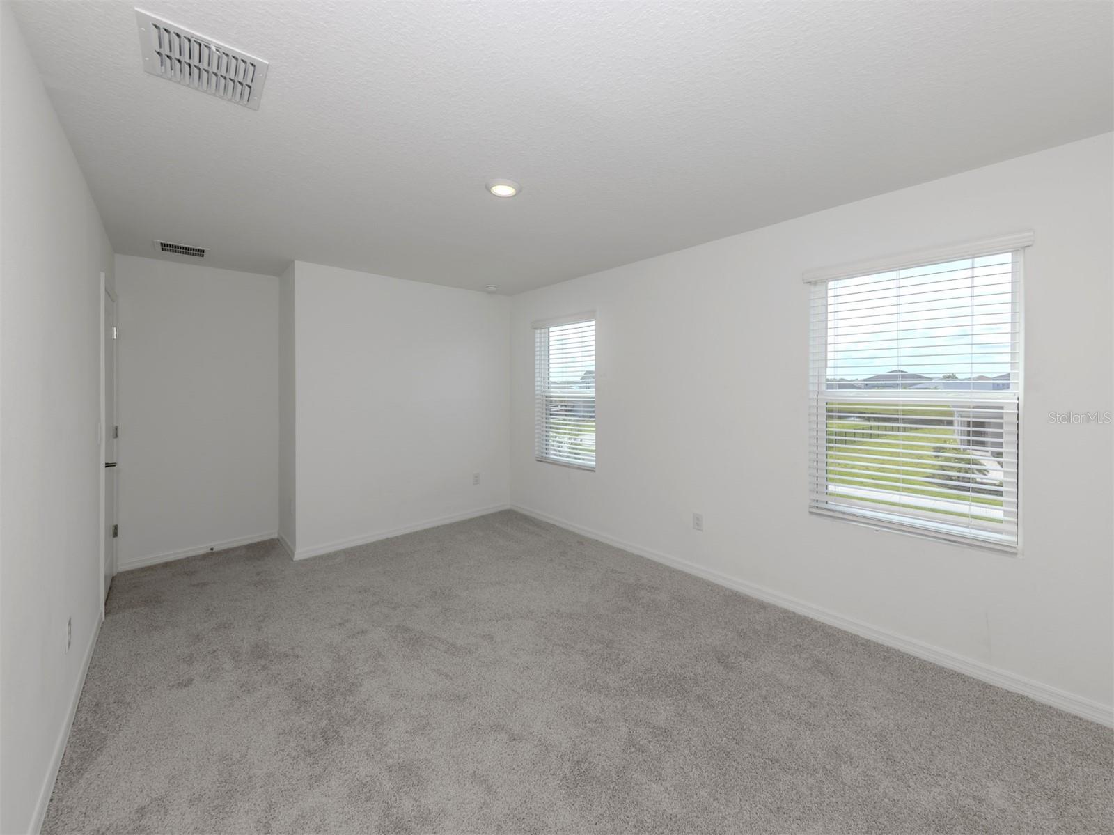 Image 22 of 37 For 11228 Fieldstone Drive