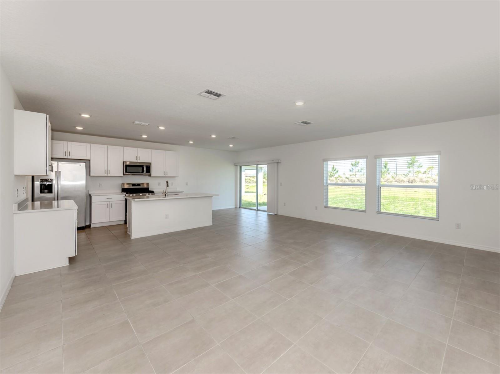 Image 4 of 37 For 11228 Fieldstone Drive