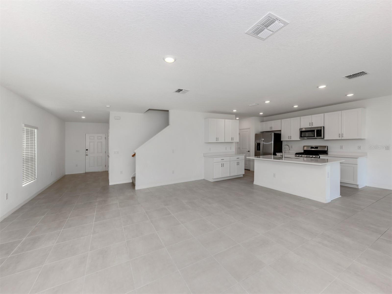Image 6 of 37 For 11228 Fieldstone Drive