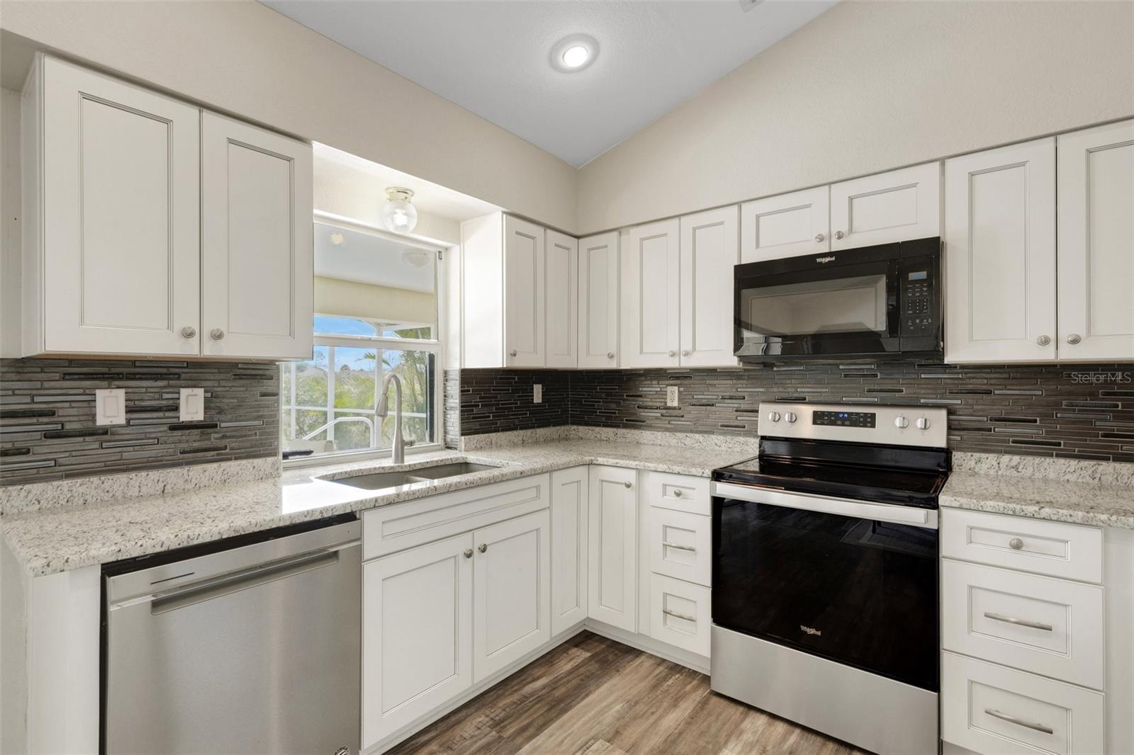 Image 10 of 51 For 25509 Arequipa Drive