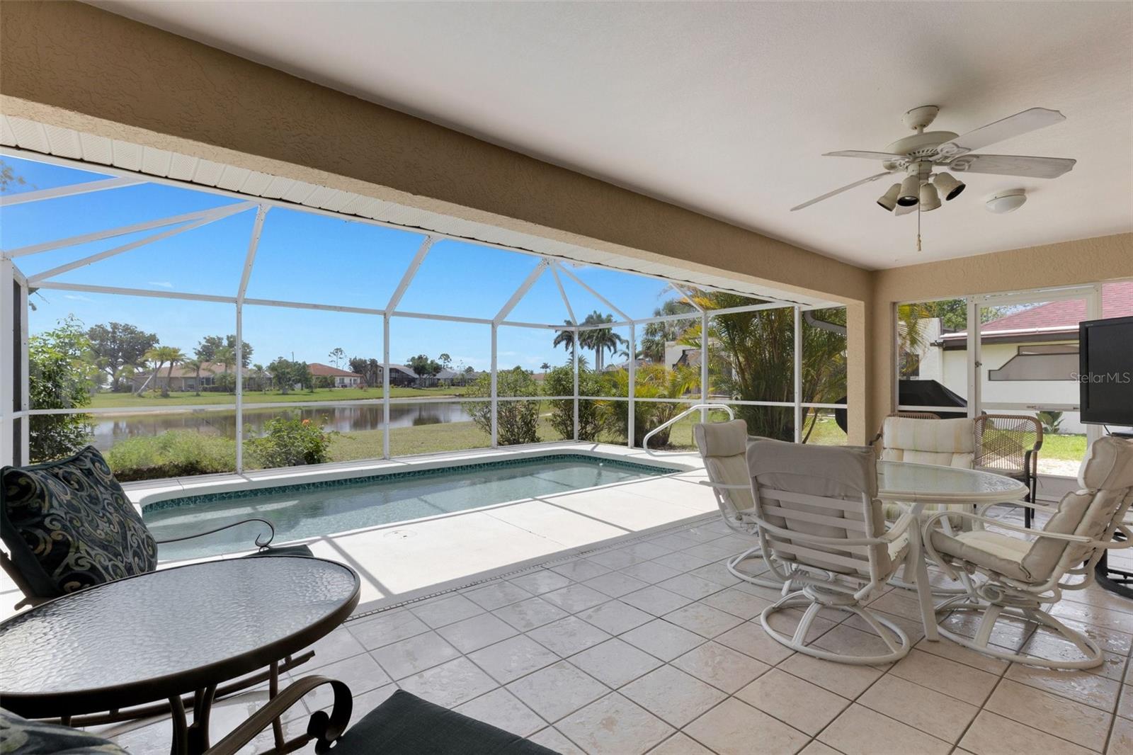 Image 14 of 51 For 25509 Arequipa Drive