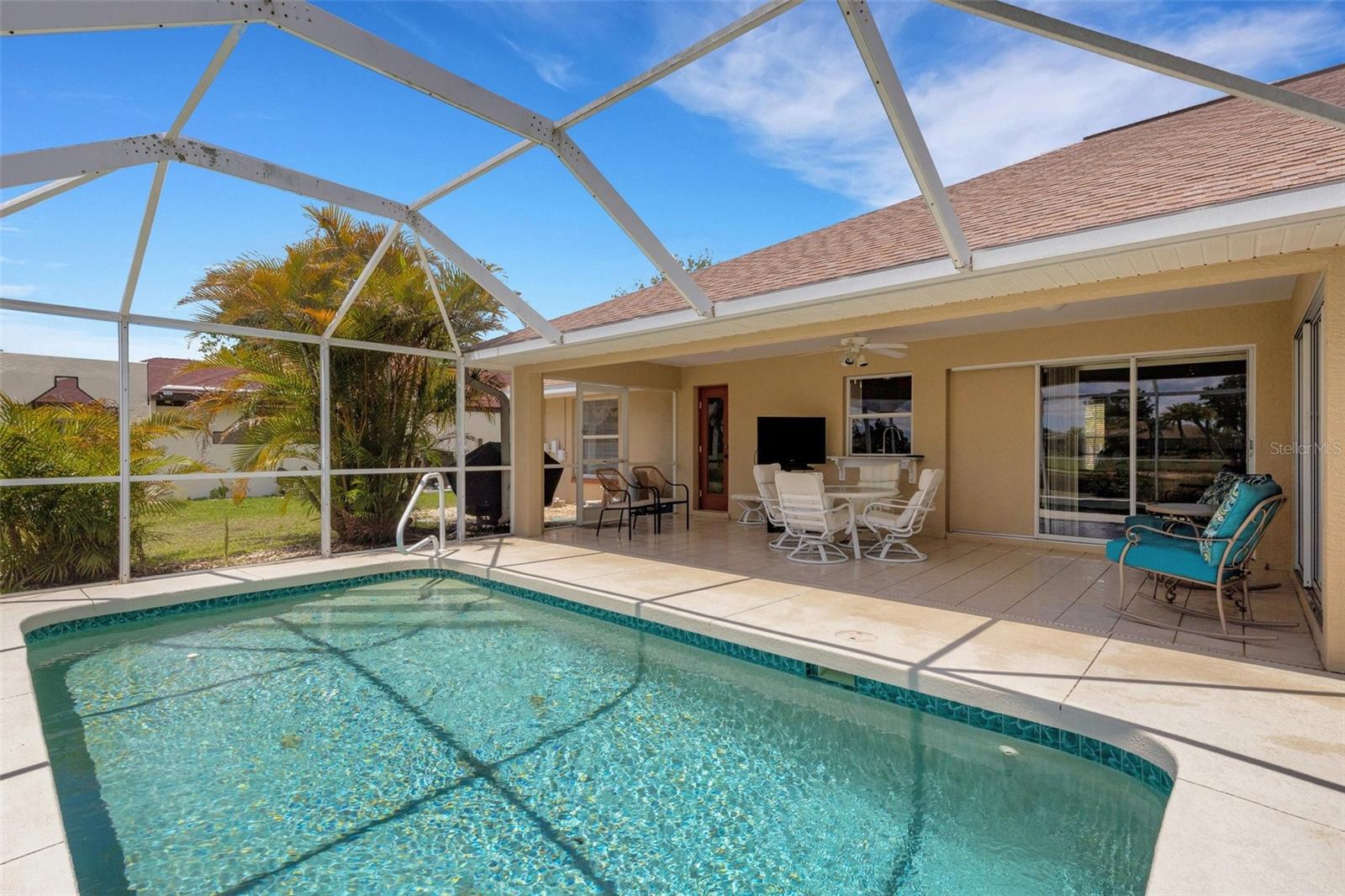 Image 16 of 51 For 25509 Arequipa Drive