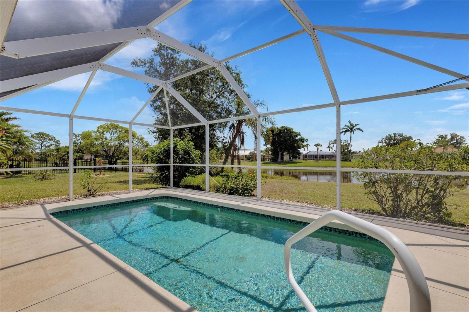 Image 38 of 51 For 25509 Arequipa Drive