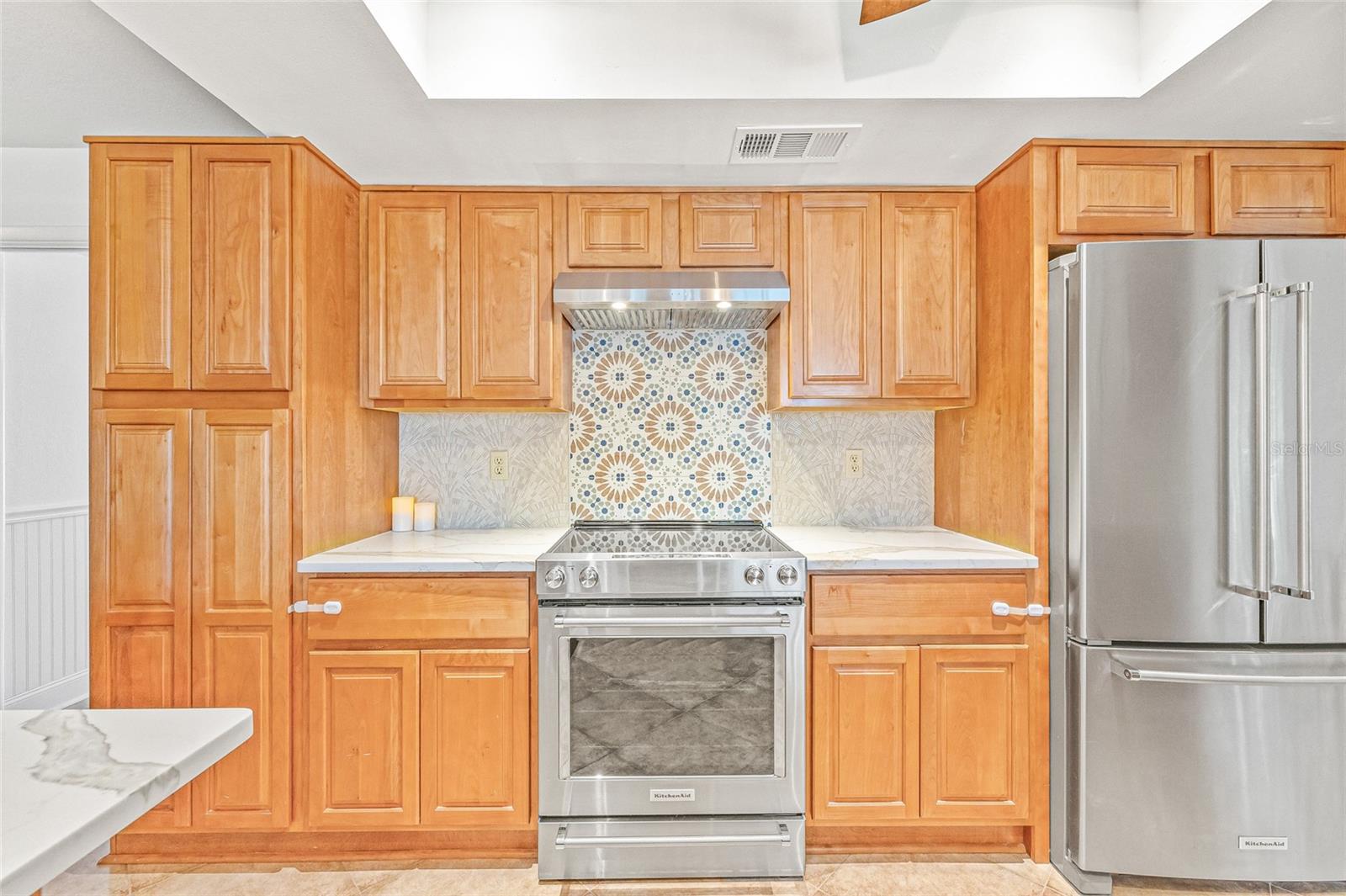 Listing photo id 13 for 731 Flamingo Drive