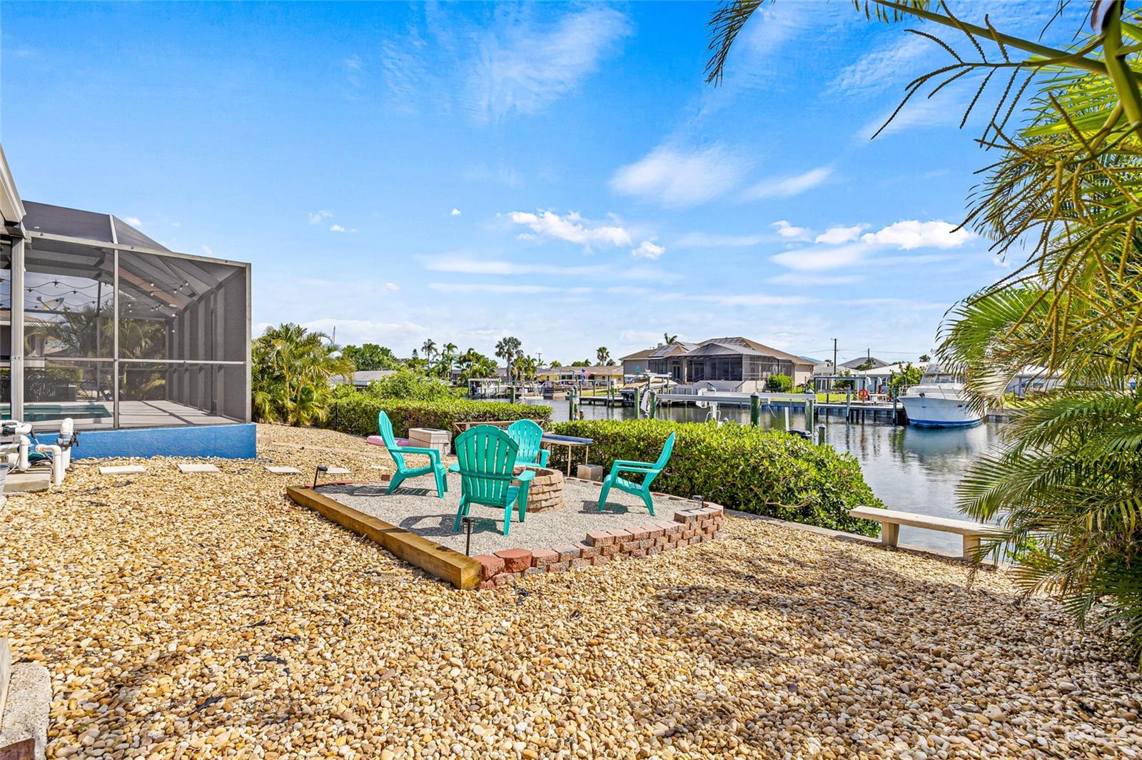 Listing photo id 31 for 731 Flamingo Drive
