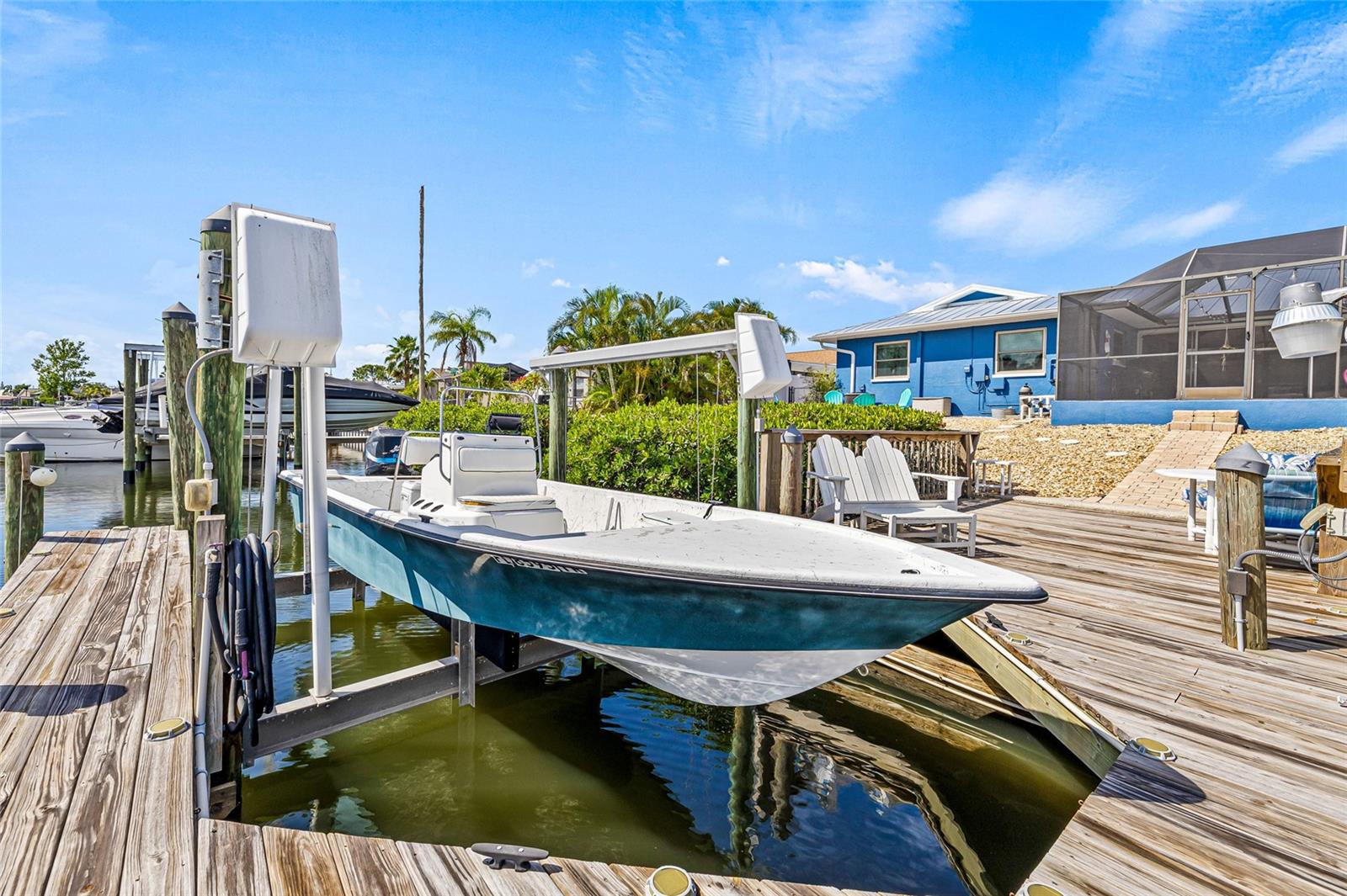 Listing photo id 35 for 731 Flamingo Drive